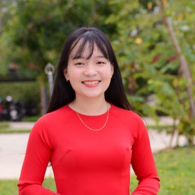 Cô Lê Thị Hà